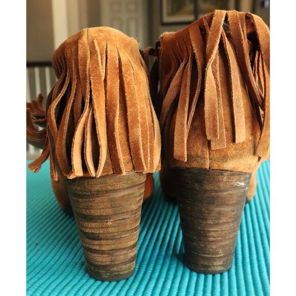 BORN Tan Suede Leather Ankle Boots Booties Fringe Thora Moccasin Block Heel 11 - Picture 5 of 9